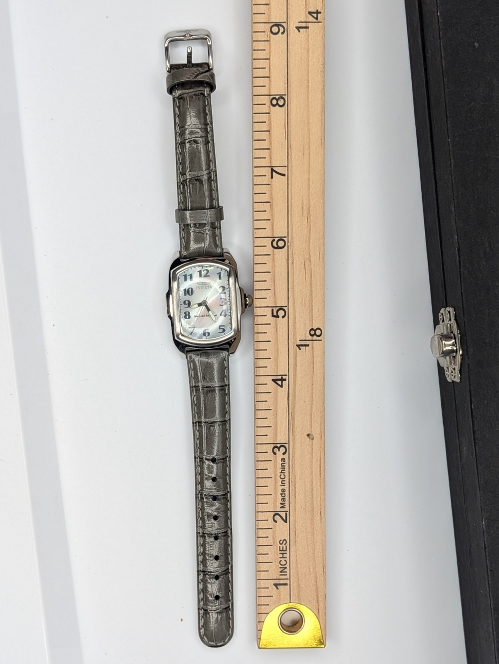 Invicta Lupah Lady Watch Special Edition Gift Set Tritnite Night Glow & Bands - Picture 9 of 14